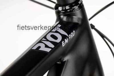 Ghost riot en pro specificaties 
