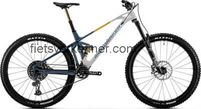 Mondraker superfoxy carbon rr specificaties 